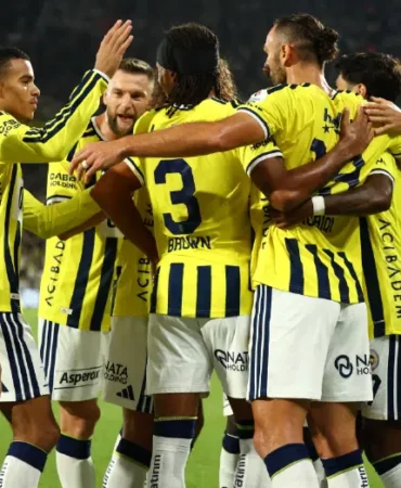 Fenerbahce-4-2-Konyaspor-ile-Lyon-oncesi-moral-buldu-featured