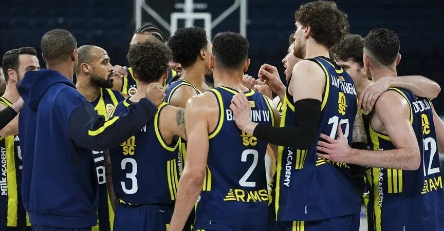 Fenerbahce-Abu-Dabi8217de-EuroLeague-Super-Kupa8217da-mucadele-featured