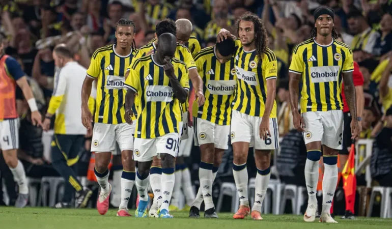 Fenerbahce-Kadikoy8217de-Sturm-Graz8217i-2-0-yenerek-tur-avantajini-elde-etti-featured