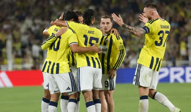 Fenerbahce-Lyon-Sampiyonlar-Ligi-play-off-ilk-macina-cikiyor-featured
