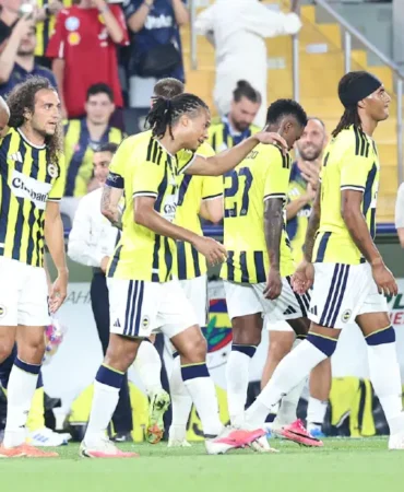 Fenerbahce-Sturm-Graz-rovansinda-SL-play-off-hedefi-featured