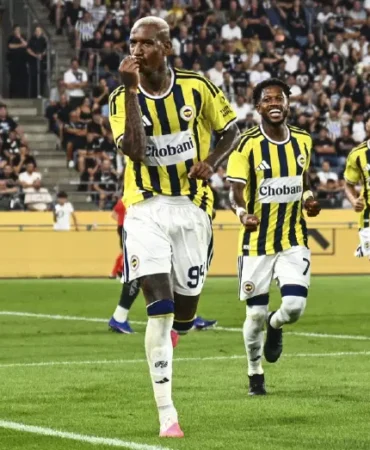 Fenerbahce-Sturm-Graz8217i-gecerek-play-off8217a-yukseldi-featured