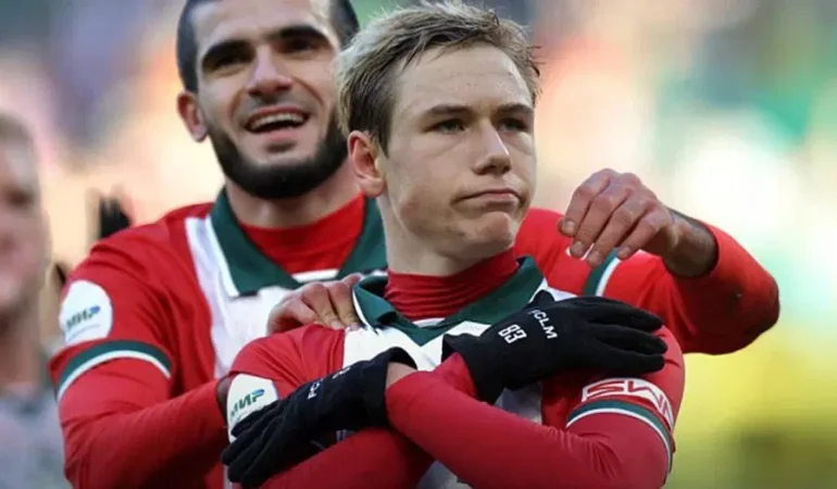 Galatasaray-Aleksey-Batrakov-transferini-tamamladi-featured