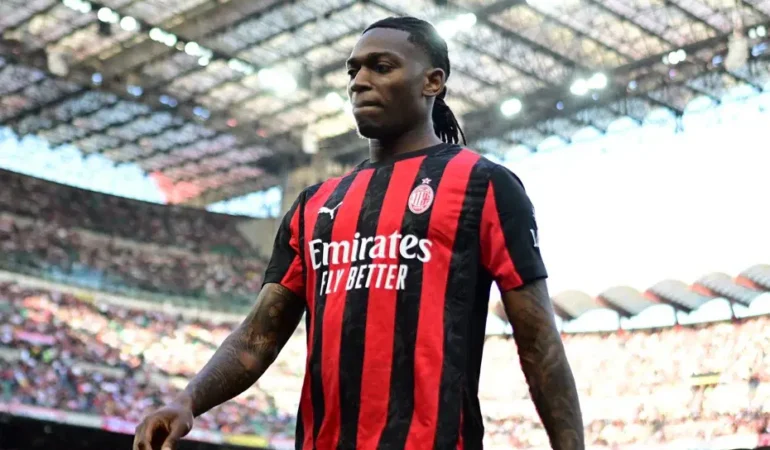 Galatasaray-Leao-icin-ucret-artisinda-ilerleme-Milan-israrci-featured