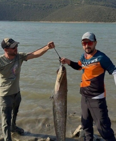 Golbasi8217nda-oltaya-takilan-127-cm-13-kg-yayin-kiyiya-cikarildi-featured