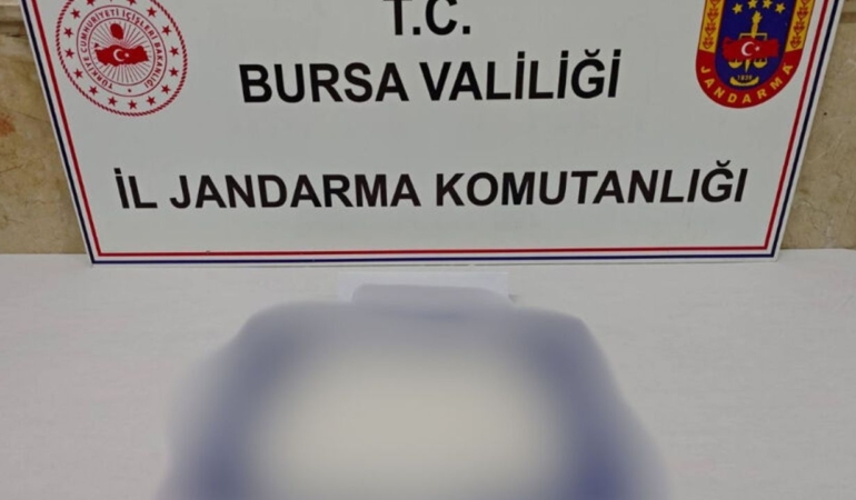 Gursu8217da-jandarma-1-kilo-935-gram-yasakli-madde-ele-gecirdi-featured