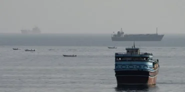 Hurmuz-Bogazi-belirsizligi-petrol-fiyatlarini-yukseltti-featured
