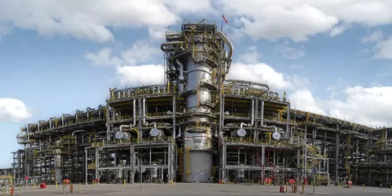 Husiler-iddia-ediyor-Aramco-rafinerisi-IHA-ile-hedef-alindi-featured