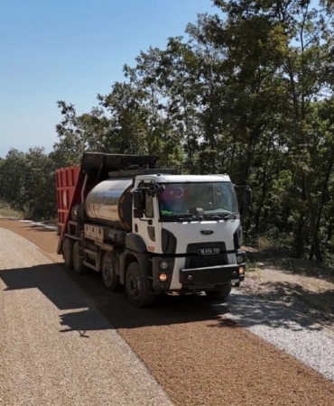 Inegol8217de-6-mahallede-18-km-yol-yenileme-calismasi-featured