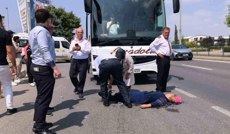 Inegol8217de-sehirlerarasi-otobusun-carptigi-kadin-agir-yaralandi-featured