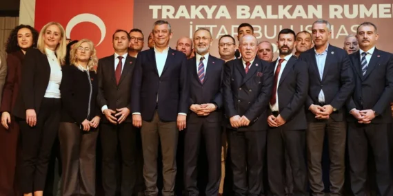 Istanbul8217da-bir-belediye-baskani-daha-Yeni-Parti8217ye-gecmiyorum-featured