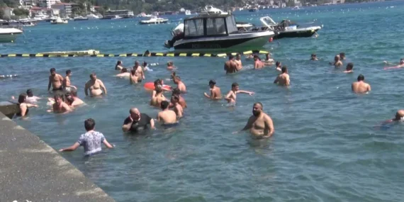 İstanbul’da Afrika kökenli sıcak hava Bebek Sahili’nde yoğunluk oluşturdu