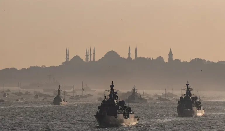 Izmit-Korfezinde-Turk-Donanmasi-selamlamasi-plani-featured