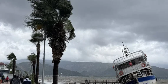 Karadeniz’de 4 ilde denize girmek 2 ila 3 gün yasaklandı