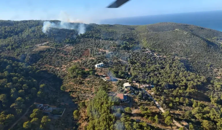 Kas8217ta-orman-yanginina-cok-sayida-ekip-sevk-edildi-featured