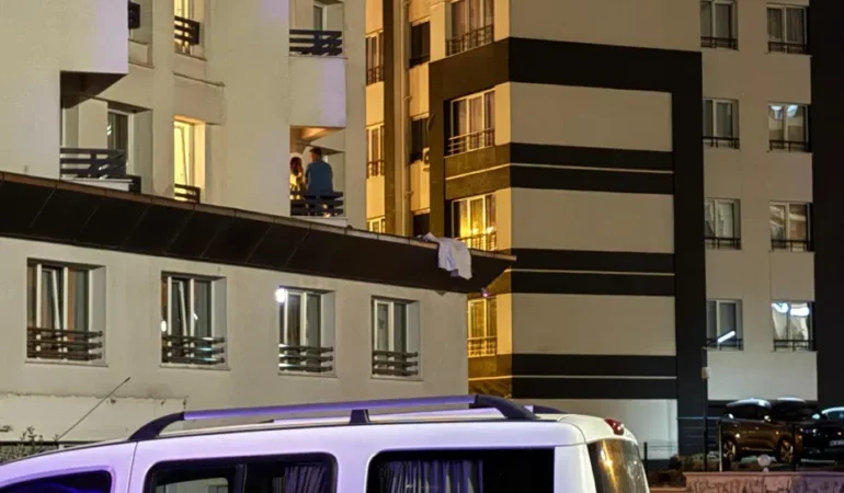 Kayseri8217de-otelde-kadini-58217inci-kattan-dusuren-supheli-yakalandi-featured