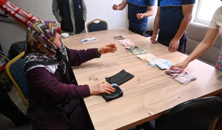 Kirikkale8217de-zabita-dilencinin-uzerinden-25-bin-190-lira-cikti-featured