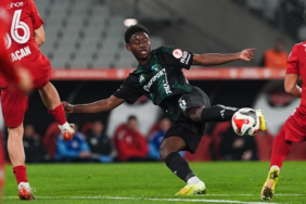 Kocaelispor8217da-Habib-Keita-krizi-Ask-yuzunden-terk-etti-featured
