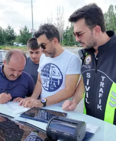 Korsan-taksici-tespit-icin-uygulamadan-cagirdi-kendisi-cezalandi-featured