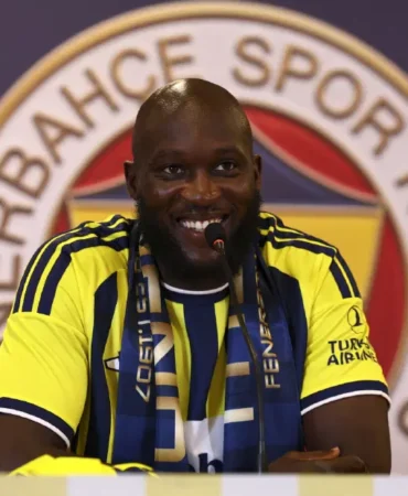 Lukaku-Fenerbahce8217de-resmen-imzayi-atti-9-numara-belli-featured