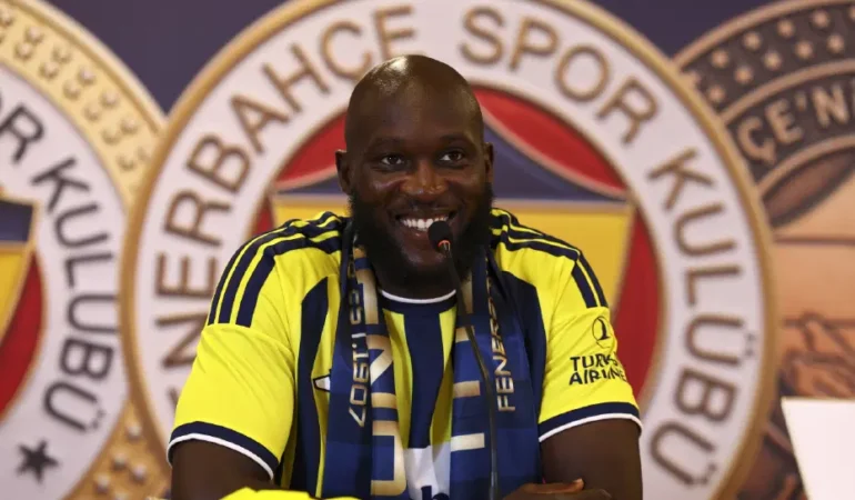 Lukaku-Fenerbahce8217de-resmen-imzayi-atti-9-numara-belli-featured