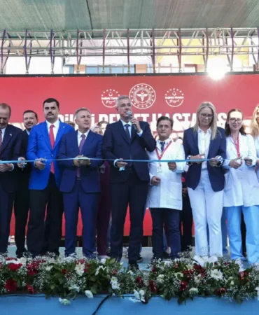 Memisoglu-Izmire-1800-yatakli-ikinci-sehir-hastanesi-geliyor-featured