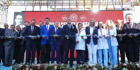 Memişoğlu: İzmir’e 1800 yataklı ikinci şehir hastanesi geliyor