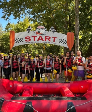Mimarlar-Orhaneli-Kocasu-Cayinda-rafting-yapti-featured
