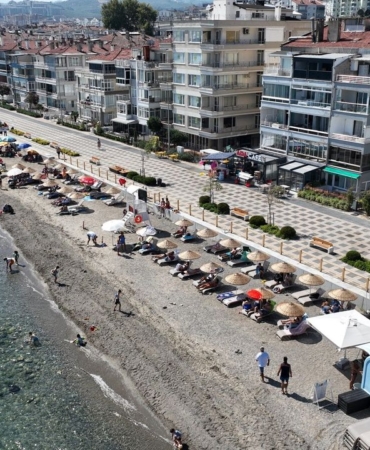 Mudanya-plajlari-yogun-ilgi-gordu-tatilciler-erken-geldi-featured