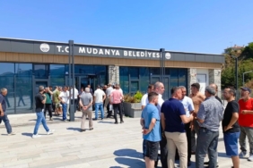 Mudanya8217da-MUDAS8217in-ihaleye-katilmasi-esnafi-tepkiye-surukledi-featured