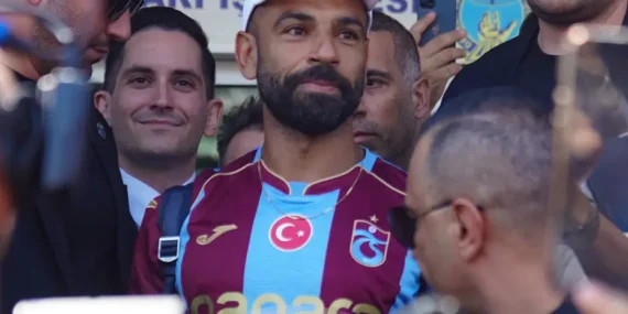 Muhammed-Salah-Istanbulda-Trabzonspor-icin-geldi-Ilk-goruntuler-featured