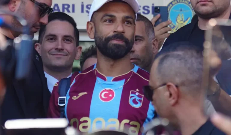 Muhammed-Salah-Istanbulda-Trabzonspor-icin-geldi-Ilk-goruntuler-featured
