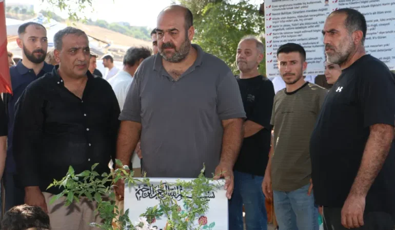 Narin-cinayetinin-ikinci-yildonumunde-mezari-basinda-anma-featured