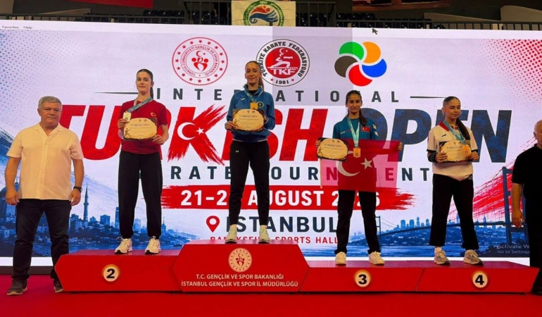 Naz-Kayadere-Turkish-Open8217da-Bursa8217ya-altin-kazandirdi-featured