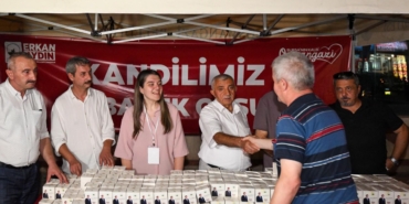 Osmangazi-Belediyesi-Mevlit-Kandili8217nde-kandil-simidi-dagitti-featured