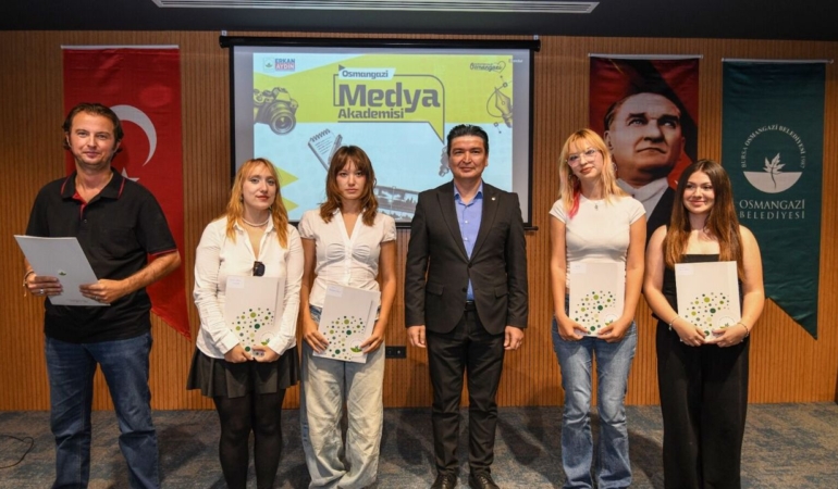 Osmangazi-Medya-Akademisi-mezunlarina-sertifika-verildi-featured