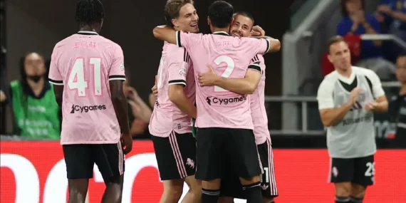 Perth8217te-Juventus-Inter-Kenan-Yildiz-ve-Hakan-Calhanoglu-sahada-featured