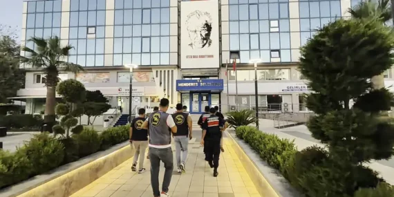 Ruzgar-Sonmez-yakalandi-Menderes-Belediyesi-sorusturmasi-featured
