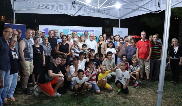 Sadi-Ozdemir-Esentepe8217de-vatandaslarin-taleplerini-dinledi-featured