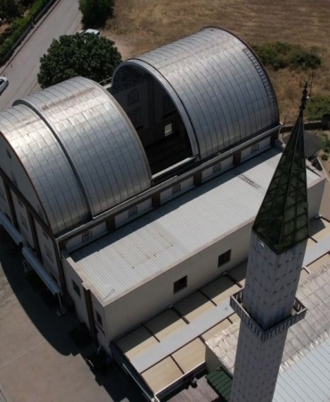 Safa-Camii8217nin-120-metrekarelik-acilir-kubbesi-ilgi-topluyor-featured
