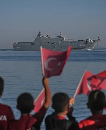 TEKNOFEST-Mavi-Vatan-gemileri-Yalova8217dan-selamlama-yapti-featured