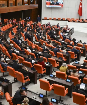 Terorsuz-Turkiye-yasasi-TBMM8217de-kabul-edildi-birlik-mesaji-featured