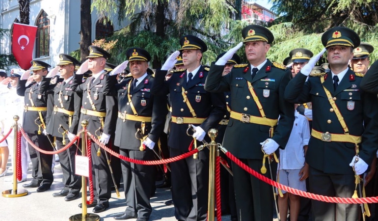 Tumgeneral-Bakcepinar-Bursa8217da-30-Agustos-torenlerine-katildi-featured