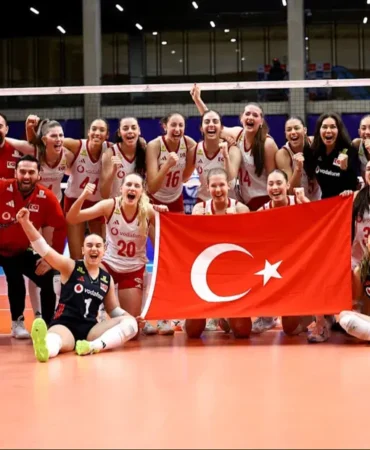 Turkiye-U17-Kiz-Milli-Takimi-finalde-ABD-ile-karsilasacak-featured