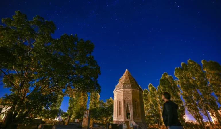 Turkiye8217de-Perseid-Meteor-Yagmuru-gorsel-solen-basladi-featured