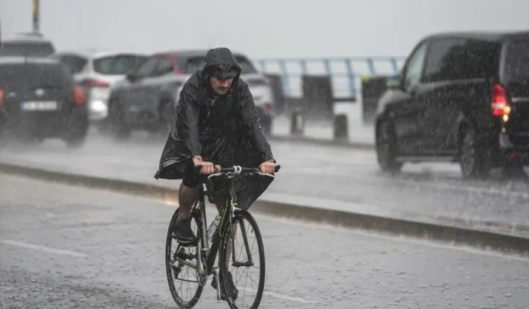 Yagis-ve-serin-hava-geliyor-Istanbul-dahil-11-il-icin-uyari-featured