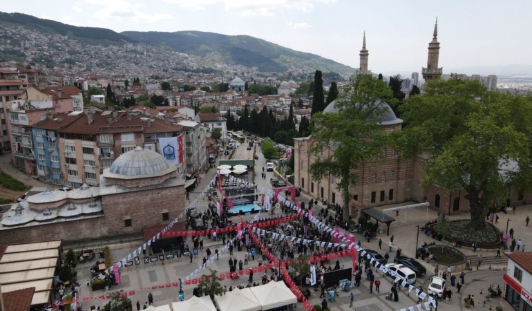 Yildirim-Belediyesi-Erguvan-Bayrami8217ni-minyaturle-dunyaya-tasiyacak-featured