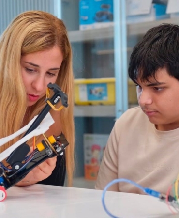Yildirim-Yapay-Zeka-Merkezi8217nde-Robotik-Kodlama-Egitimi-featured