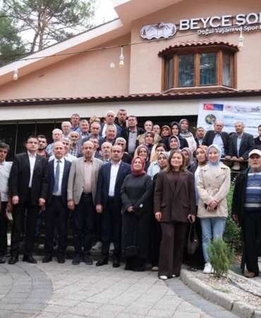 AK-Parti-Orhanelinde-mahalle-baskanlari-bulustu-featured