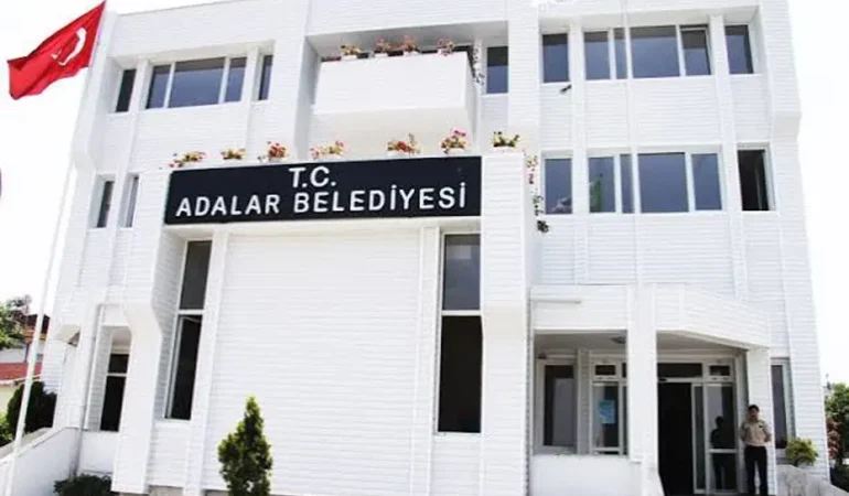 Adalarda-baskanvekili-secimi-23-Eylule-kaldi-featured